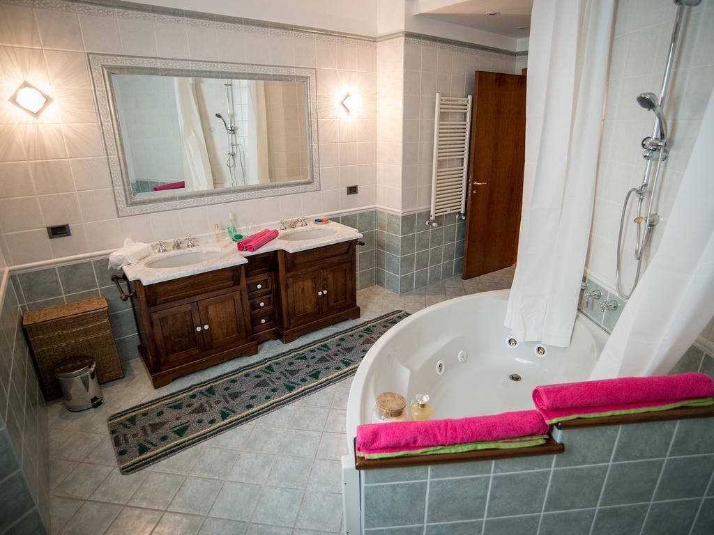Alzano Lombardo B&B Del Gran Ducato Di Alzano Sopra חדר תמונה